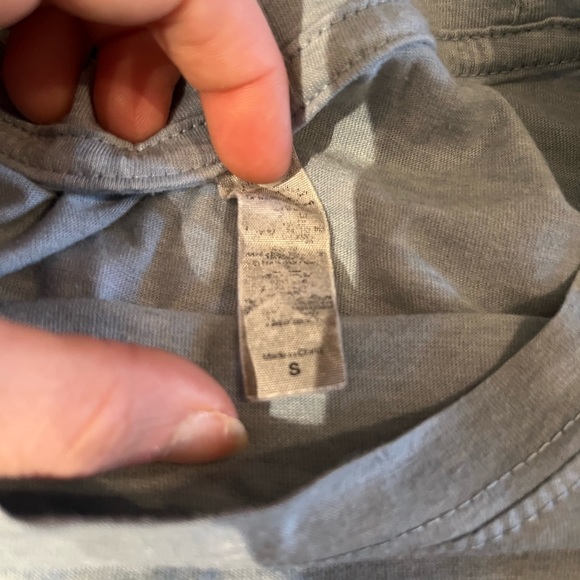 Women’s Athletic Crop - Picture 3 of 3